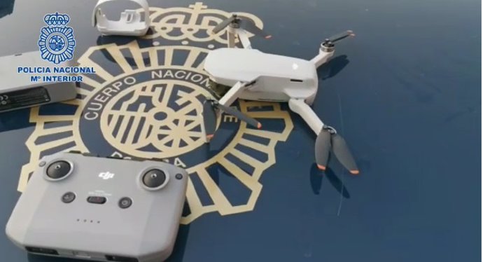 Policía intercepta un dron que sobrevolaba ayer el Congreso de los Diputados y otros edificios estratégicos