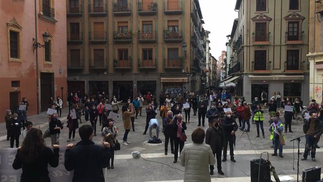 Decenas de cristianas reivindican en Córdoba y Granada que en la Iglesia "se escuche la voz" de las mujeres.
