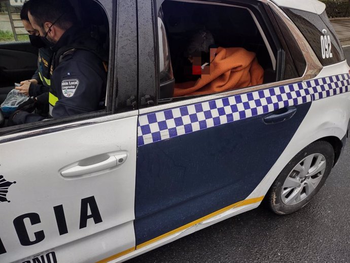 El detenido por acuchillar a su expareja en el coche de la Policía Local