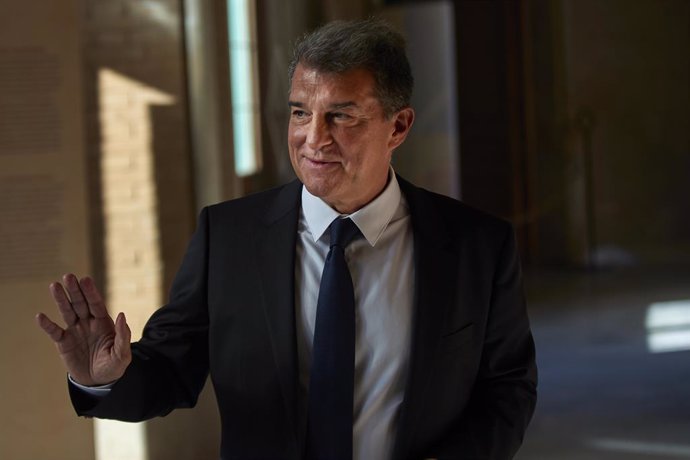 Archivo - El candidato a la presidencia del FC Barcelona Joan Laporta, en un acto de su precandidatura 'Estimem el Bara'