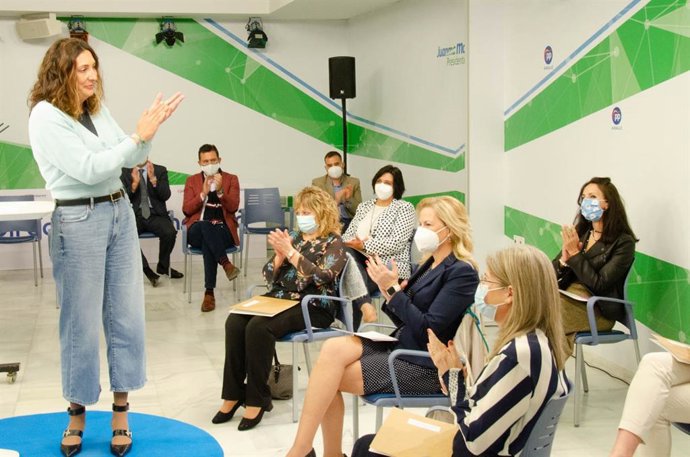 PP-A reconoce este 8M la labor de las mujeres de la sanidad, "una valientes que han arriesgado sus vidas"