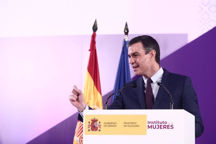 El presidente del Gobierno, Pedro Sánchez, interviene este lunes durante el acto institucional con motivo del 8 de marzo.