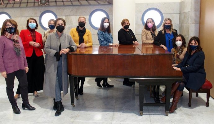 Diputadas y empleadas del Colegio de Abogados de Málaga en el Día de la Mujer