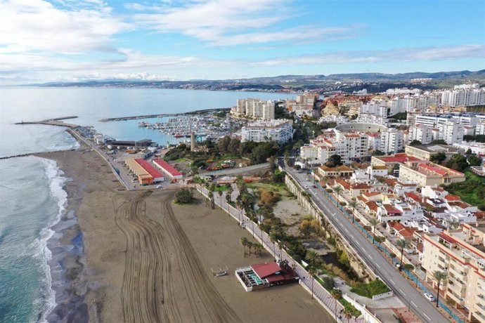 Archivo - Málaga.- Estepona licita la redacción del proyecto y la ejecución de las obras para un centro sociocultural y comercial 