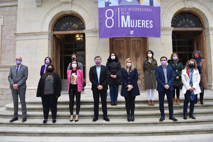 Acto institucional por el Día Internacional de la Mujer en la Diputación de Cuenca
