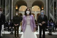 Ayuso cree que la bandera de la defensa del papel de la mujer pertenece "a todos sin exclusiones"