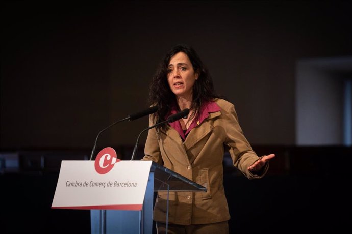 La nueva presidenta de la Cámara de Comercio de Barcelona, Mnica Roca, este lunes en la Llotja de Mar