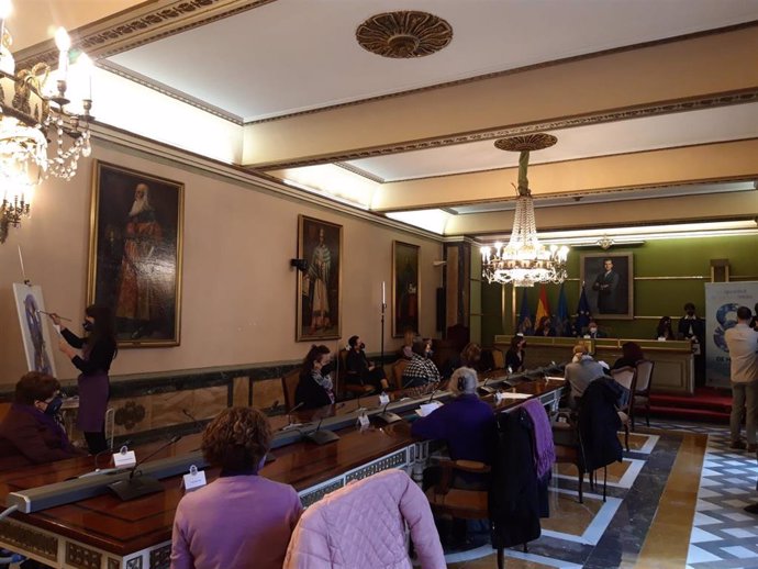 Acto institucional en el Ayuntamiento de Oviedo para conmemorar el Día Internacional de la Mujer