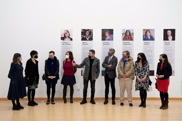 El Vicepresidente Y Consejero De Universidades, Igualdad, Cultura Y Deporte, Pablo Zuloaga, Inaugura La Exposición Sin Límites. Sobre Mujeres Artistas. (C)