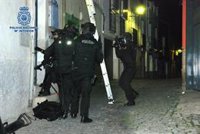 Tres detenidos en Jaén acusados de agredir y tirotear a dos jóvenes en plena calle