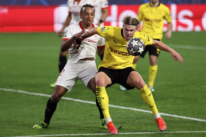 Koundé (Sevilla) y Haaland (Dortmund)