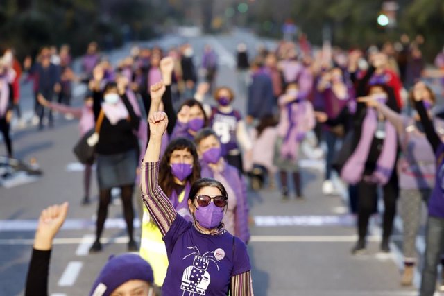 Concentración, baile feminista y lectura de manifiesto por el 8M, Día Internacional de la Mujer, en Málaga