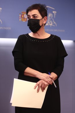 La portavoz parlamentaria de EH Bildu, Mertxe Aizpurua, durante una rueda de prensa posterior a una reunión de la Junta de Portavoces en el Congreso de los Diputados, en Madrid (España), a 23 de febrero de 2021. En la rueda, Esquerra Republicana (ERC), 