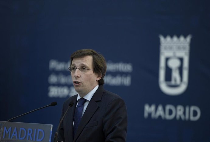 El alcalde de Madrid, José Luis Martínez-Almeida, interviene durante la presentación de 'Madrid Capital 21'.