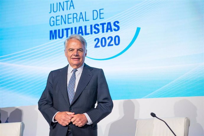 Archivo - El presidente de Mutua Madrileña, Ignacio Garralda, en la junta general de mutualistas de 2020.