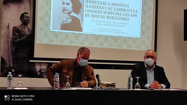 Imagen de la conferencia sobre Josefina Manresa