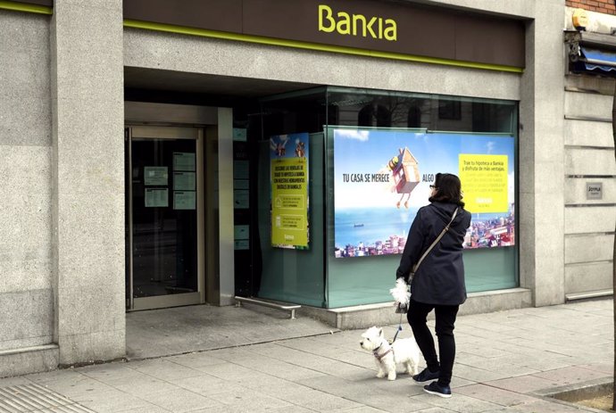 Archivo - Oficina de Bankia.