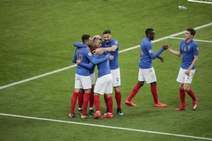 Archivo - Jugadores de la selección francesa