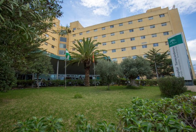Archivo - Fachada del Hospital Universitario Torrecárdenas (Almería)