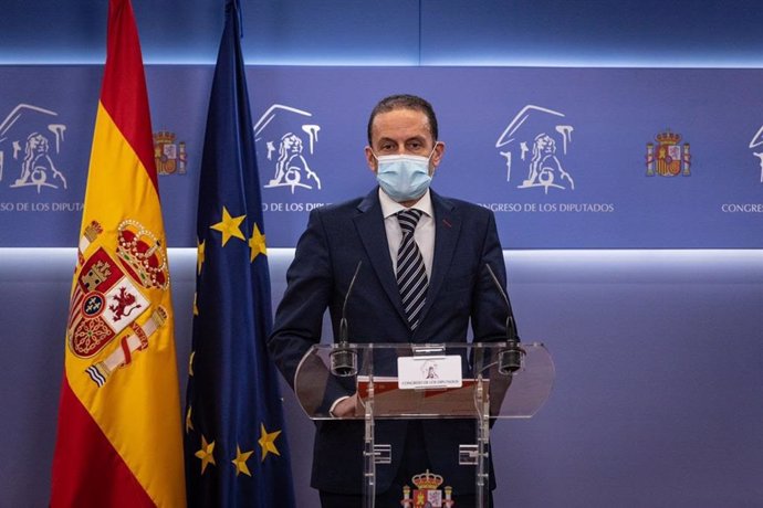 Archivo - El portavoz adjunto de Ciudadanos en el Congreso de los Diputados, Edmundo Bal, en rueda de prensa en la Cámara Baja.