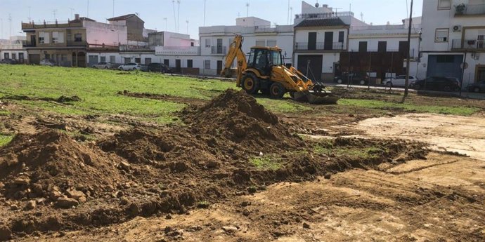 Obras para la construcción de una bolsa de aparcamientos junto a La Paz