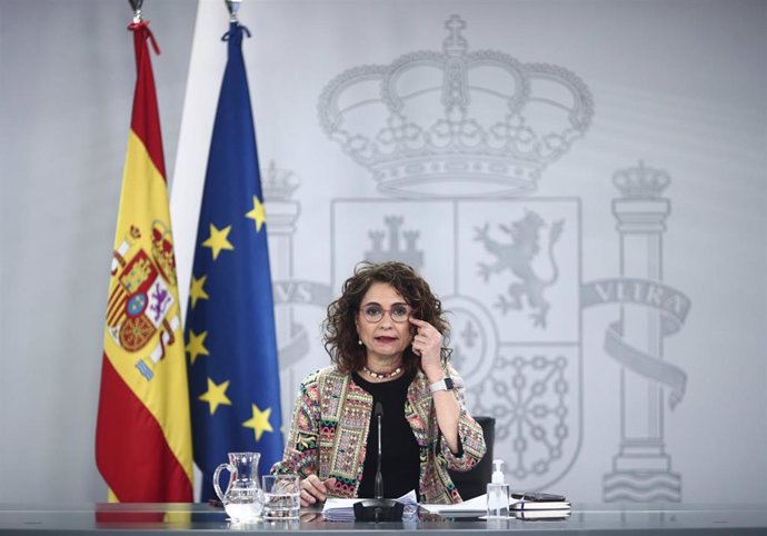 La ministra portavoz  y de Hacienda, María Jesús Montero, comparece en rueda de prensa posterior al Consejo de Ministros celebrado en Moncloa, en Madrid (España), a 9 de marzo de 2021