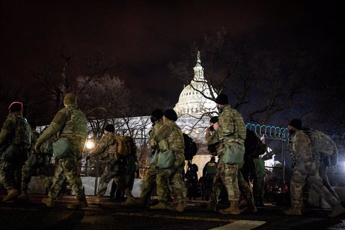 Archivo - La Guardia Nacional de EEUU desplegada en el Capitolio.