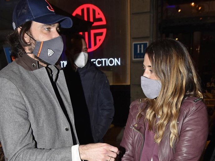 Javier Ungría y Elena Tablada salen de cenar con amigos