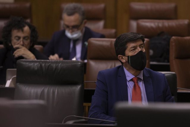 El vicepresidente de la Junta de Andalucía, Juan Marín, en una imagen de archivo en su escaño en el Parlamento andaluz.