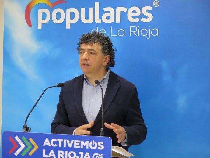 El diputado del PP, Carlos Cuevas