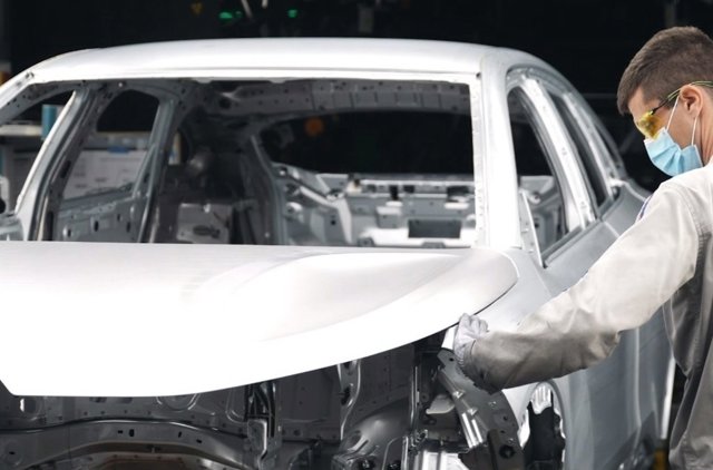 Archivo - Producción del C4 en Madrid.