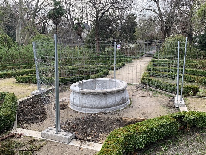 El Real Jardín Botánico del CSIC comienza la restauración de sus fontines, verjas y enterrados, muy deteriorados por el paso del tiempo.
