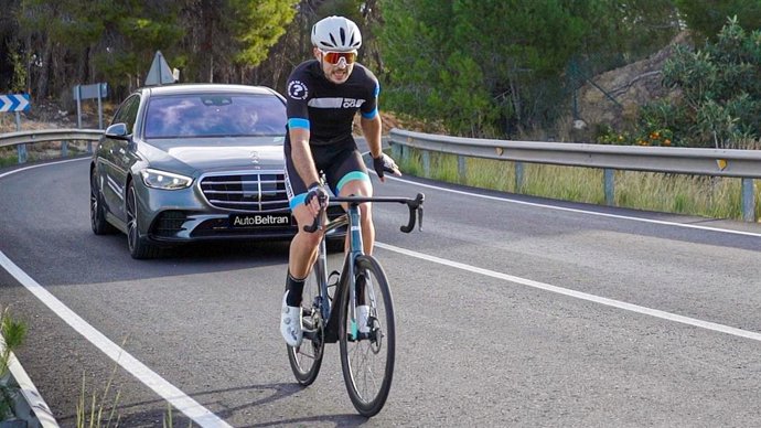 Con(vivir) recuerda que la seguridad activa mejora la convivencia entre conductores y ciclistas.