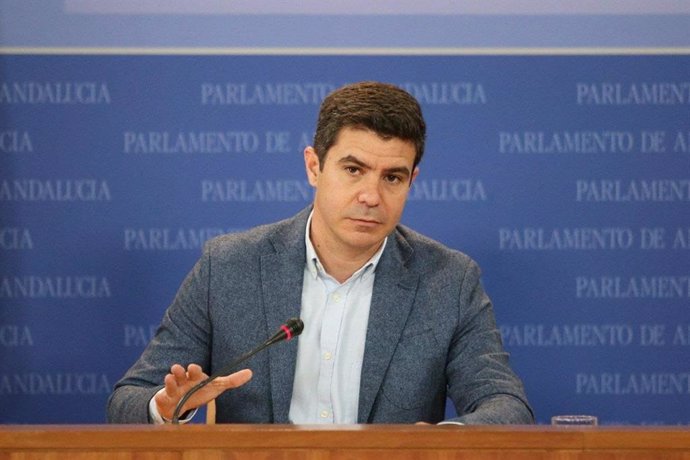El portavoz de Ciudadanos en el Parlamento de Andalucía, Sergio Romero, este miércoles en rueda de prensa.