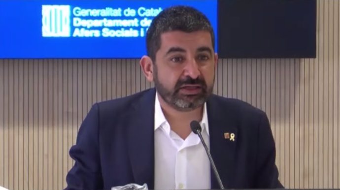 El conseller de Treball, Afers Socials i Famílies de la Generalitat, Chakir el Homrani, aquest dimecres en una roda de premsa telemtica