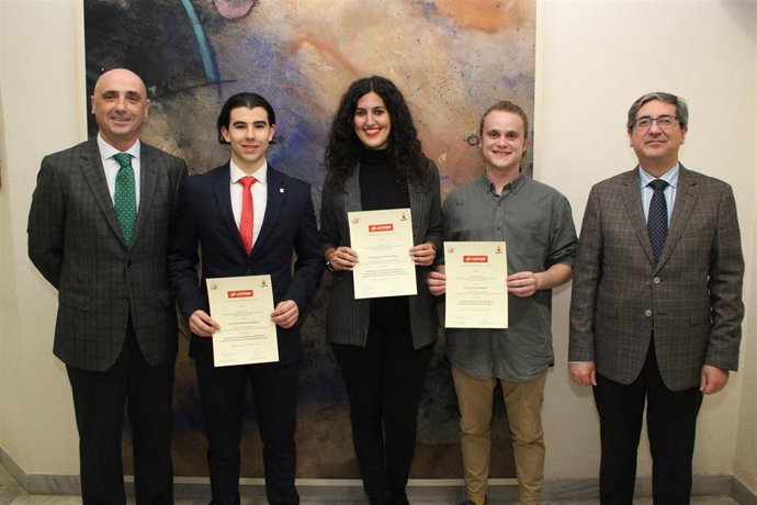 Entrega de diplomas de la Cátedra Fundación Cepsa de Transición Ecológica de la Universidad de Sevilla