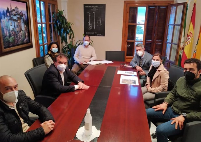 Reunión entre el equipo de gobierno de Benalmádena y la ACEB