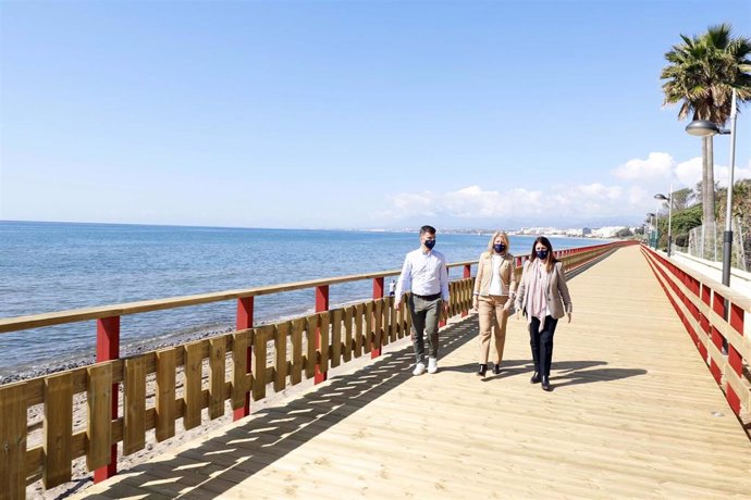 Pasarela peatonal de 700 metros, nuevo tramo del paseo marítimo de Marbella