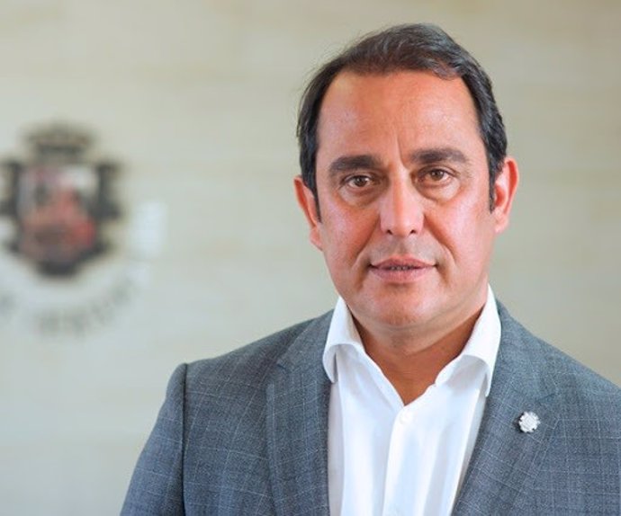 Archivo - El expresidente del Cabildo de Fuerteventura, Blas Acosta