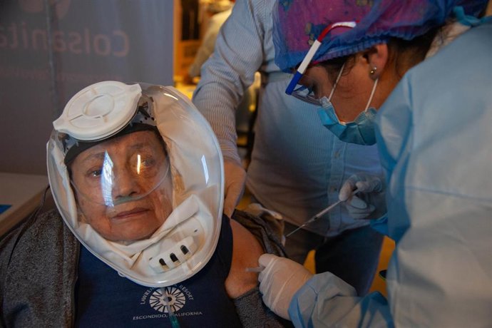 Vacunación contra la COVID-19 en Bogotá.  