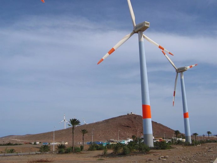 Archivo - Los parques eólicos de Endesa en Canarias producen en los primeros nueve meses energía para 47.700 hogares