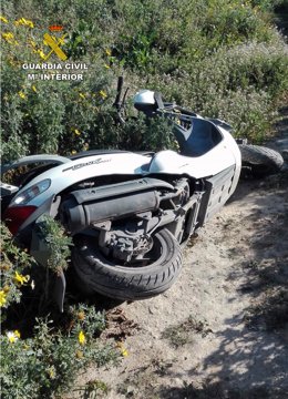 Archivo - Sucesos.- Guardia Civil detiene a un individuo e investiga a tres menores por sustraer vehículos en Murcia