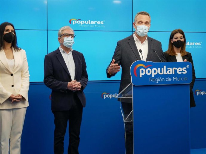 Joaquín Segado, Miguel Ángel Miralles, Miriam Guardiola Y M Carmen Ruiz En La Rueda De Prensa