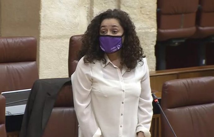 La portavoz parlamentaria de Adelante Andalucía, Inmaculada Nieto, en el Pleno del Parlamento.