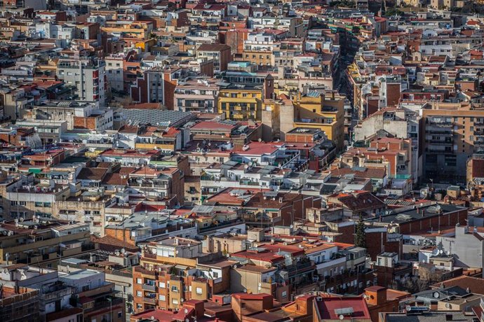 Archivo - Panorámica de la ciudad de Barcelona, en Barcelona/Catalunya (España) a 30 de enero de 2020.