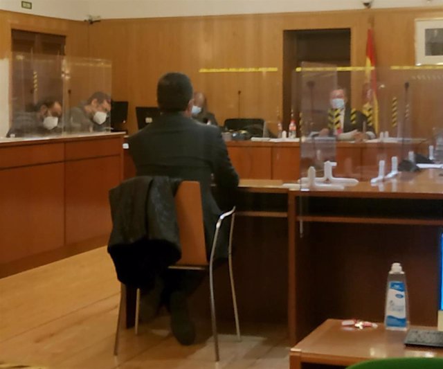 El vicescretario municipal, en una nueva sesión del juicio contra el funcionario acusado de cohecho.