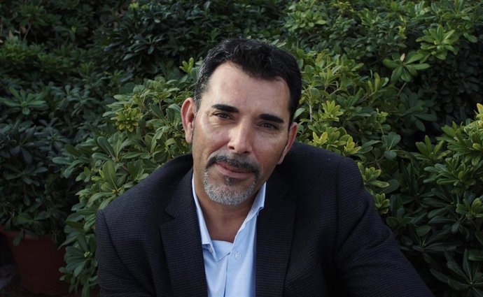 El escritor Víctor del Árbol