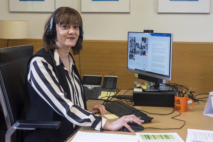 Reunión telemática de Nuria Duque sobre los preupuestos participativos.