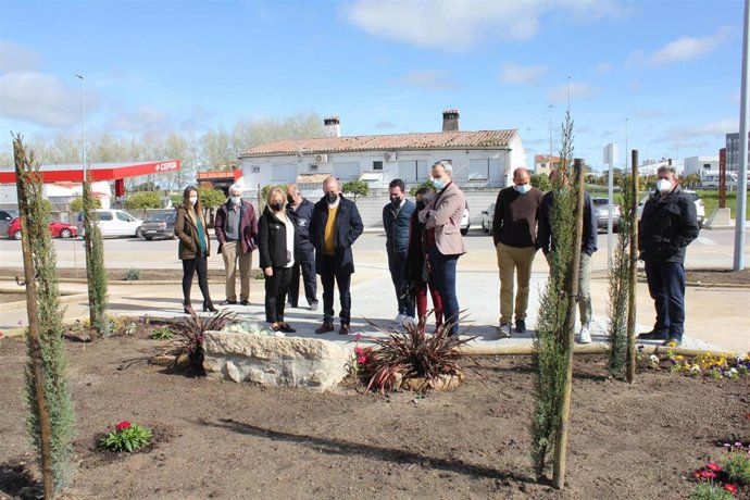 Arroyo de la Luz (Cáceres) recuerda con un minuto de silencio el año del comienzo de la pandemia