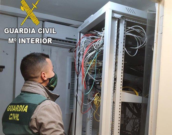 Un agente que ha intervenido en la operación